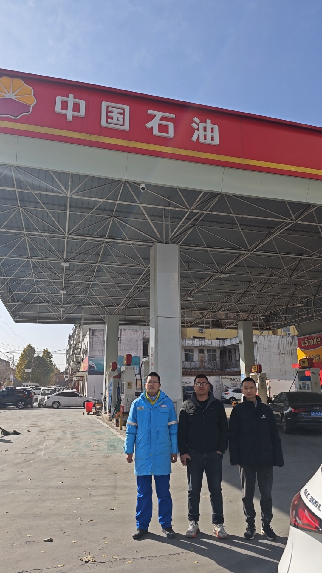 人员照片2.jpg